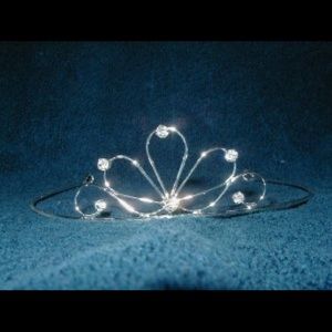 Girls Dainty Daisy Tiara